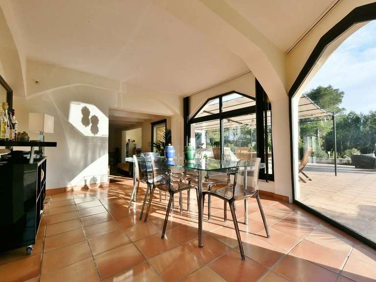 Propriété Nîmes - 6 chambres - 260m²