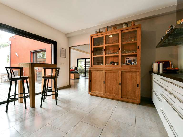 Propriété Nîmes - 4 chambres - 278m²