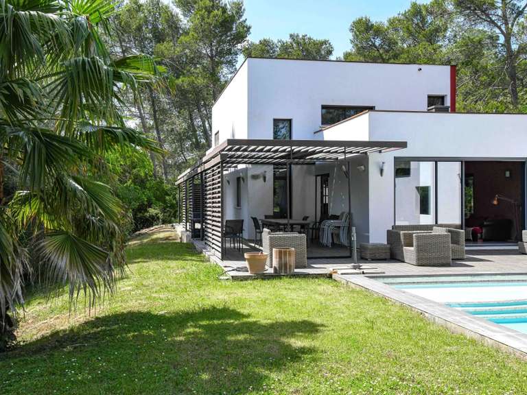 Propriété Nîmes - 4 chambres - 278m²