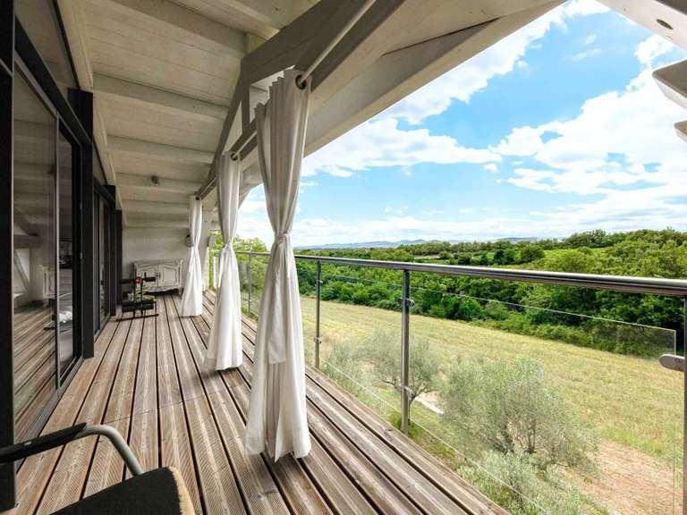 Propriété Uzès - 15 chambres - 767m²