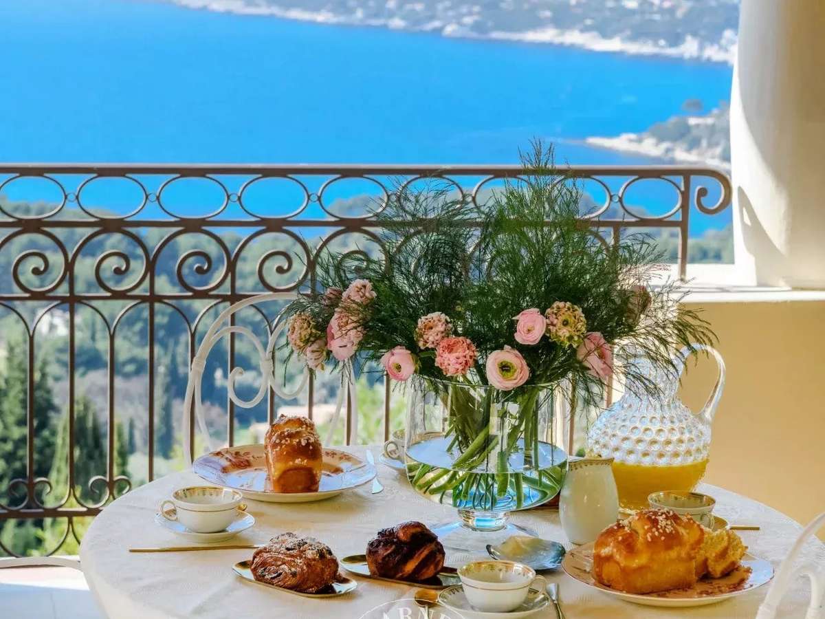 House Cassis
