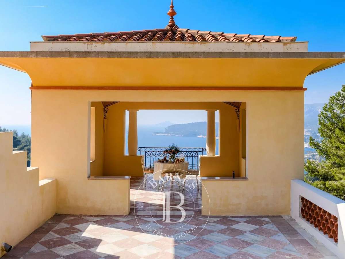 House Cassis