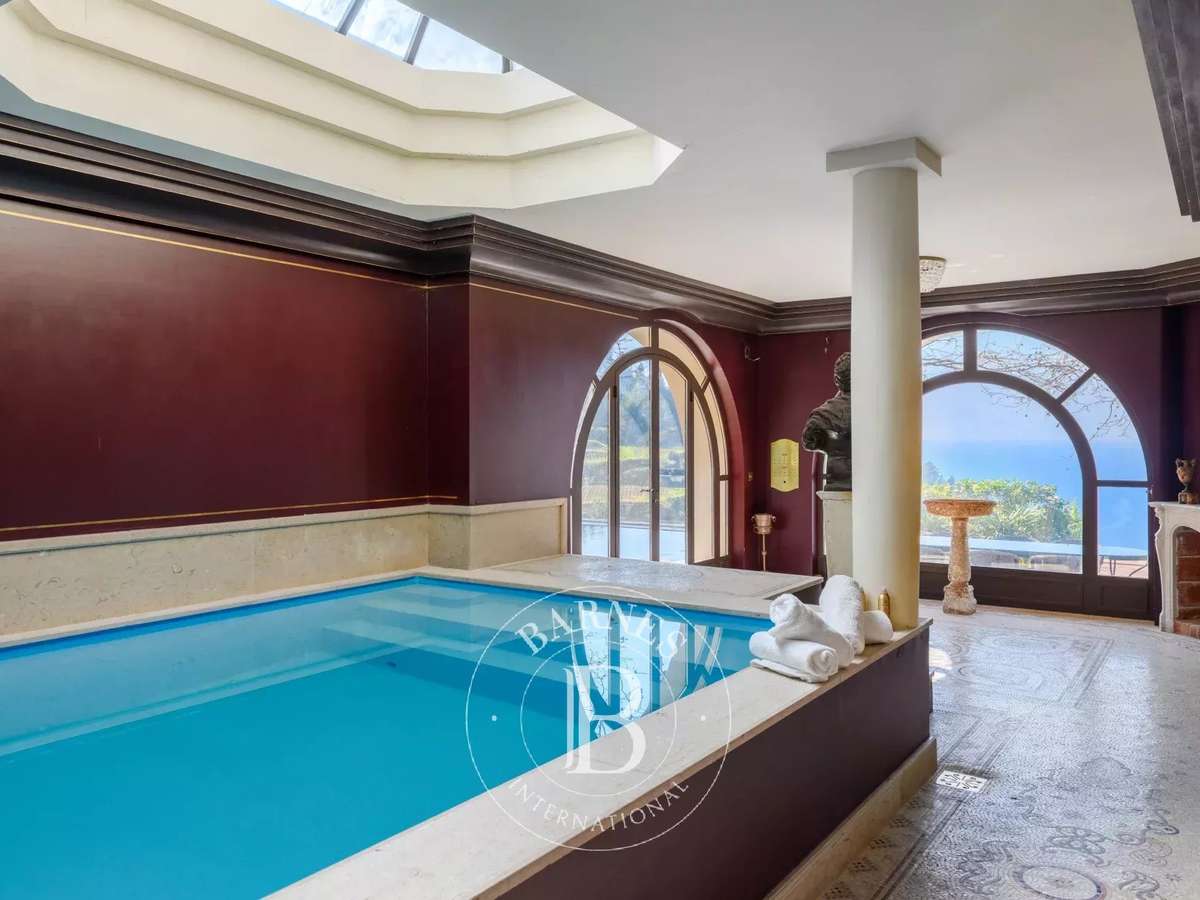 House Cassis