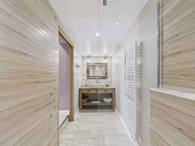 Maison Roquefort-les-Pins - 439m²