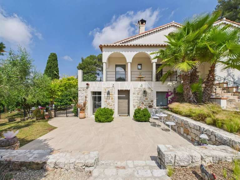 Maison Roquefort-les-Pins - 439m²