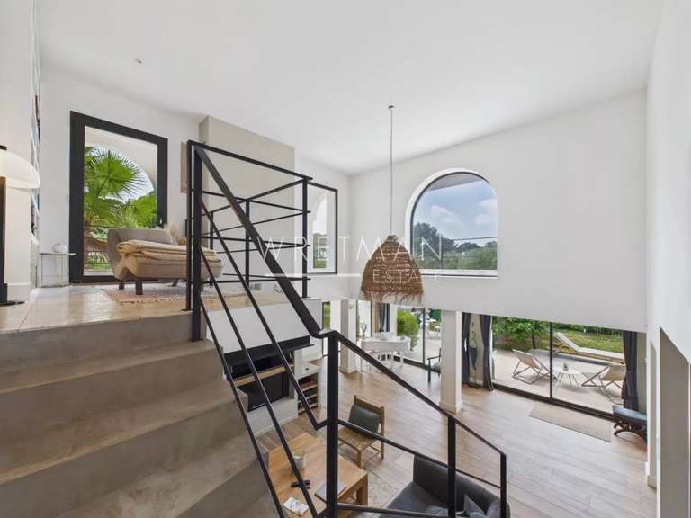 Maison Roquefort-les-Pins - 439m²