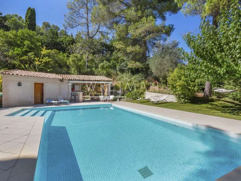 Villa Valbonne - 4 bedrooms - 166m²