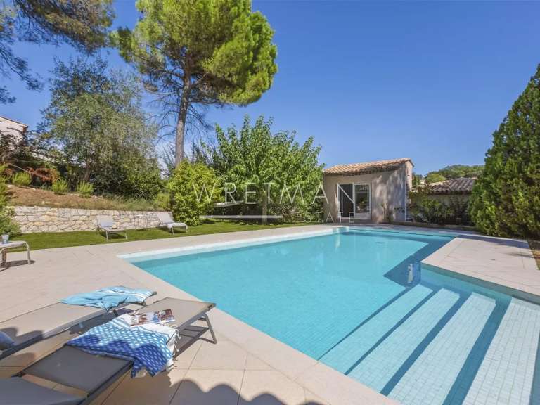 Villa Valbonne - 4 bedrooms - 166m²