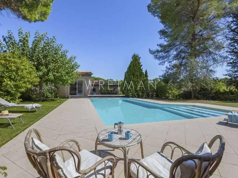 Villa Valbonne - 4 bedrooms - 166m²