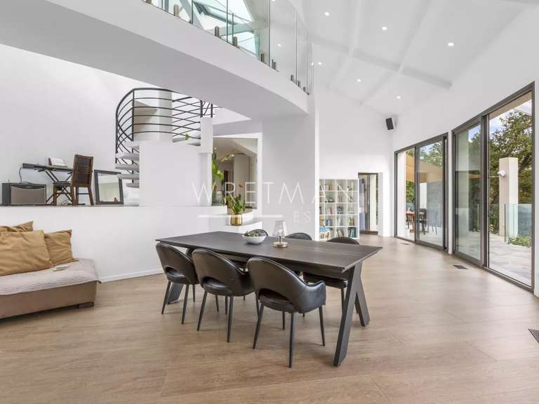 Maison Grasse - 4 chambres - 214m²