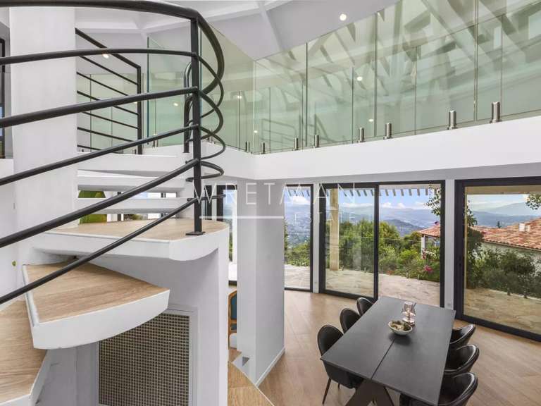 Maison Grasse - 4 chambres - 214m²