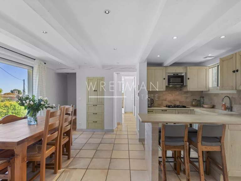 Maison Le Rouret - 3 chambres - 149m²