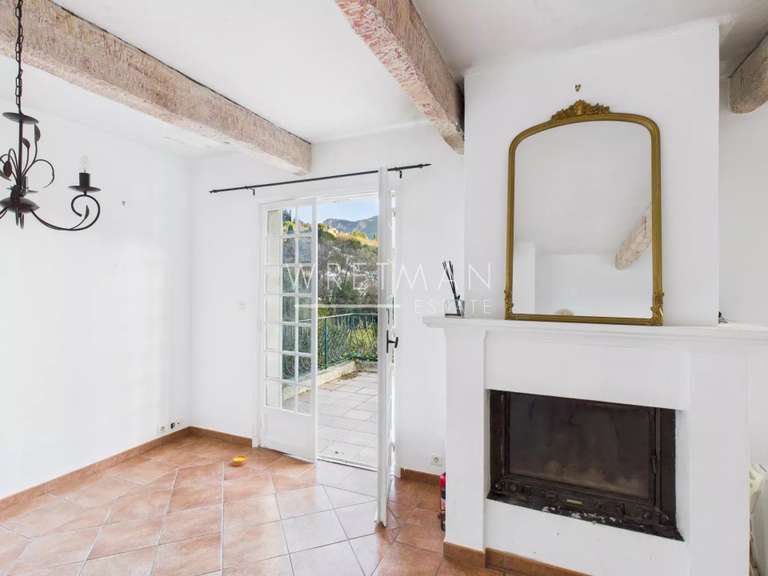 Maison Le Bar-sur-Loup - 3 chambres - 165m²
