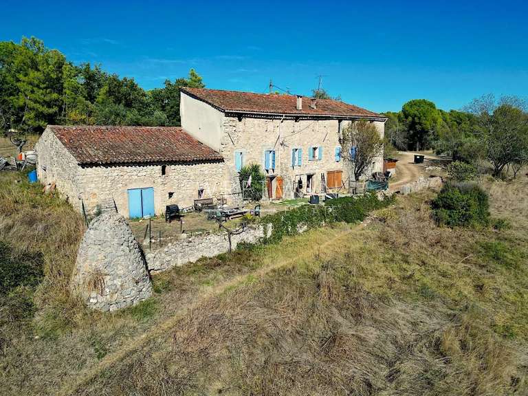 Propriété Saint-Paul-en-Forêt - 1 chambre - 199m²