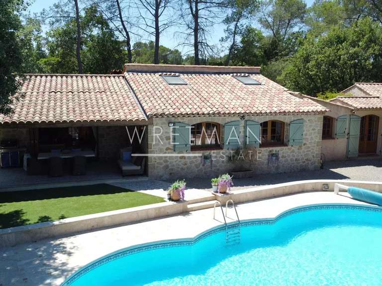 Villa Fayence - 3 bedrooms - 131m²
