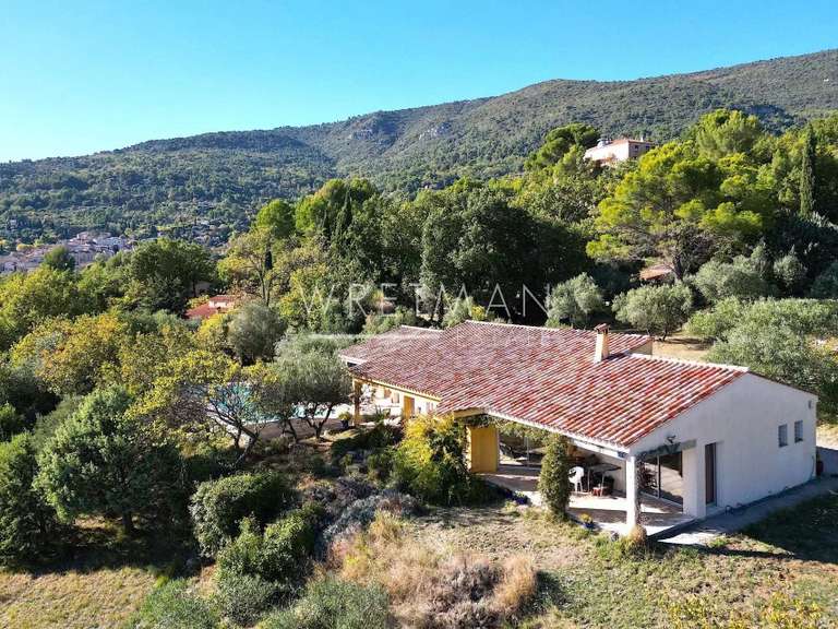 Villa Seillans - 3 chambres - 150m²