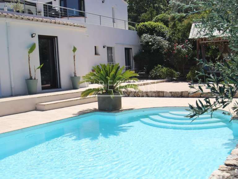Villa Tourrettes - 4 chambres - 291m²