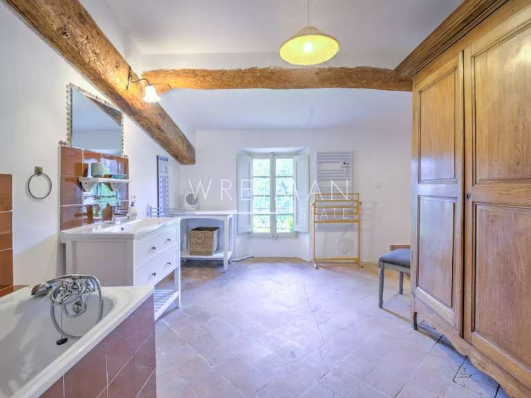 Villa Tourrettes - 6 bedrooms - 257m²