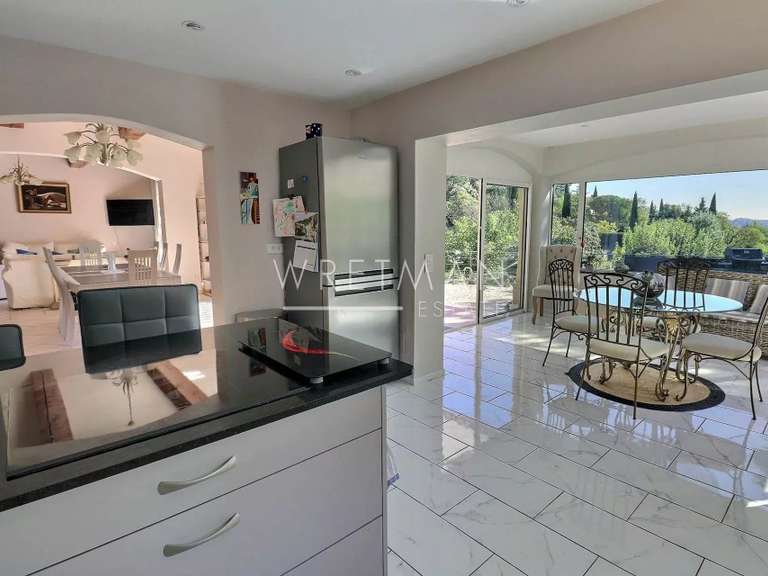 Villa Cotignac - 4 chambres - 255m²