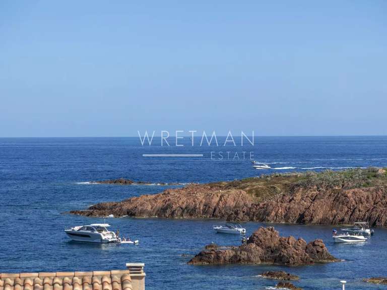 Villa with Sea view Saint-Raphaël - 5 bedrooms - 212m²