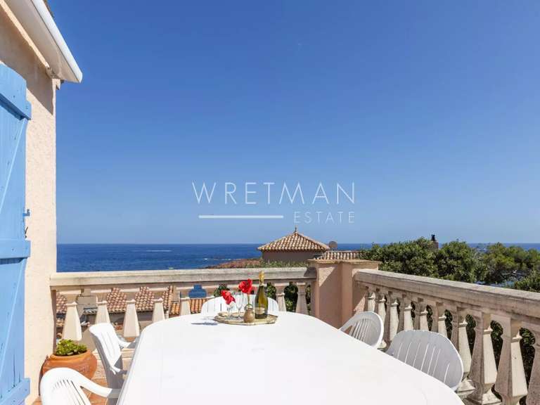 Villa with Sea view Saint-Raphaël - 5 bedrooms - 212m²