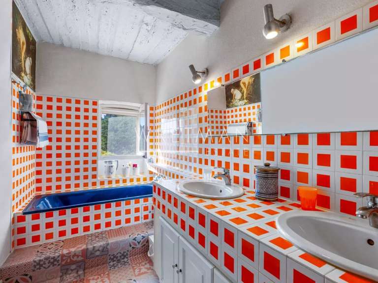 Propriété Le Cannet-des-Maures - 7 chambres - 605m²