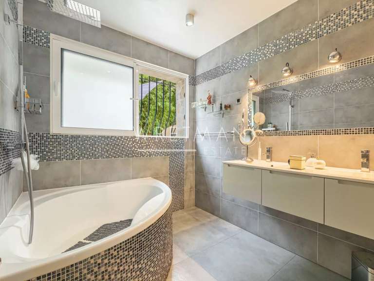 Villa Cannes - 5 bedrooms - 200m²