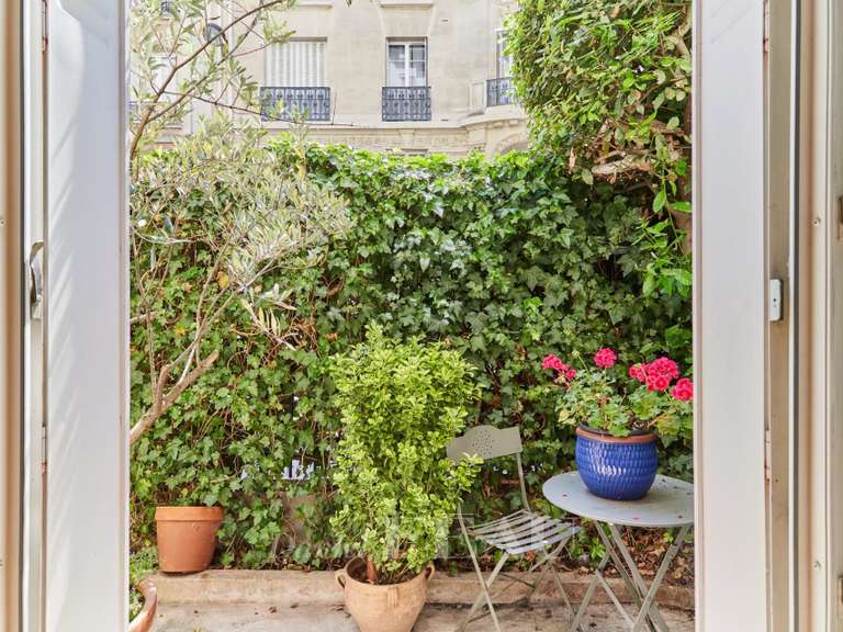 Apartment Paris 16e - 2 bedrooms - 107m²