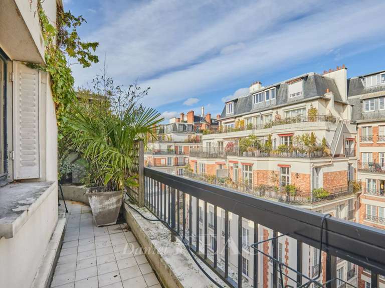 Appartement Paris 16e - 1 chambre - 73m²