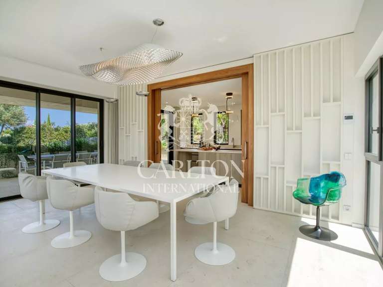 Villa Saint-Tropez - 6 bedrooms - 354m²