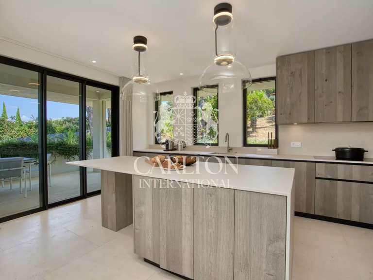 Villa Saint-Tropez - 6 bedrooms - 354m²