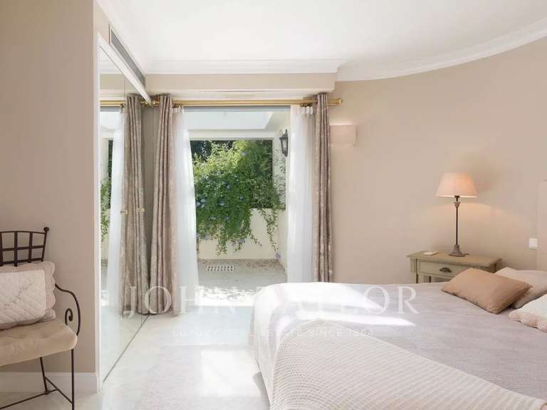 Property with Sea view Cap-d-antibes - 10 bedrooms - 667m²