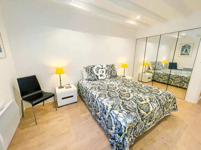 Apartment with Sea view Hyères - 3 bedrooms - 165m²
