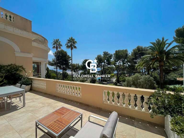 Apartment with Sea view Hyères - 3 bedrooms - 165m²