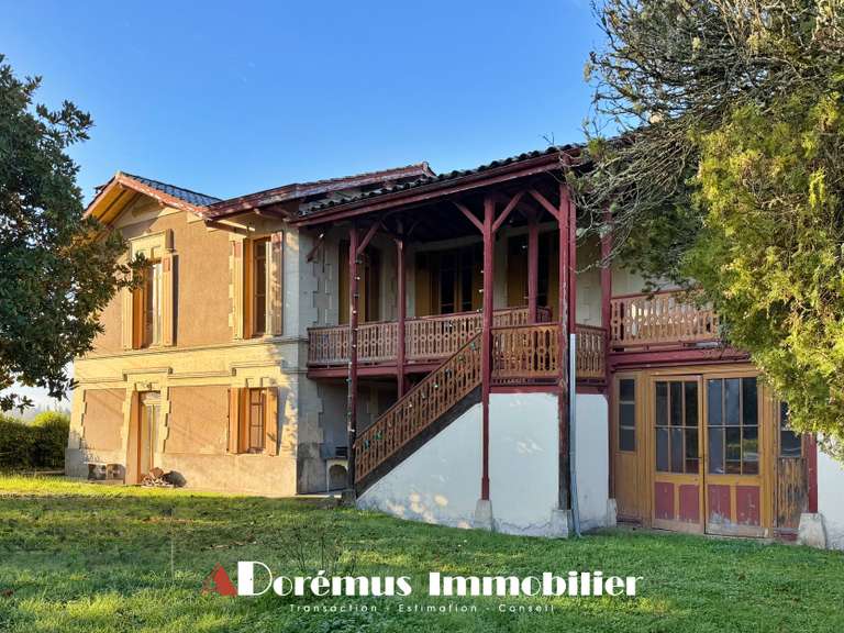 House Latresne - 5 bedrooms - 280m²