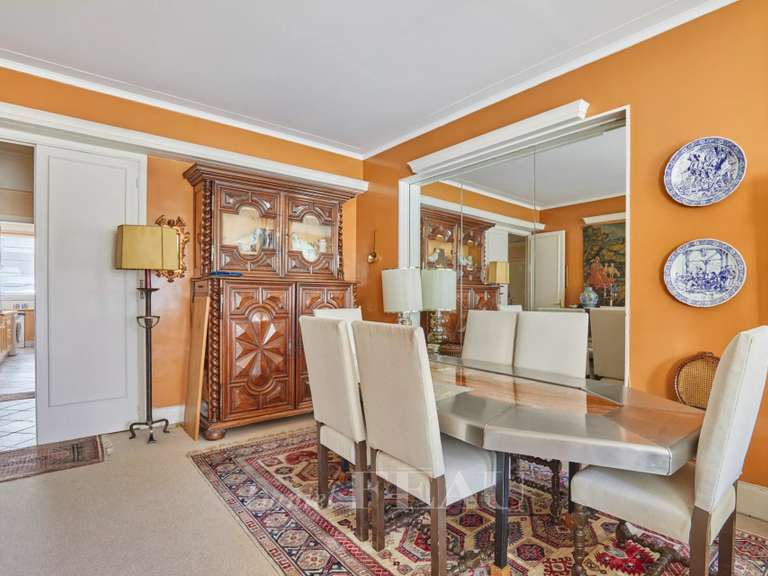 Appartement Paris 16e - 3 chambres - 110m²