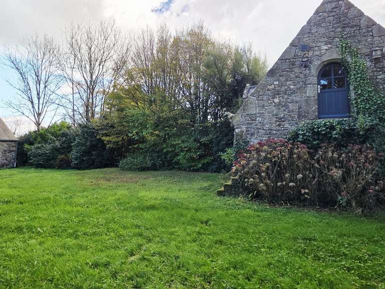House Trédrez-Locquémeau - 200m²