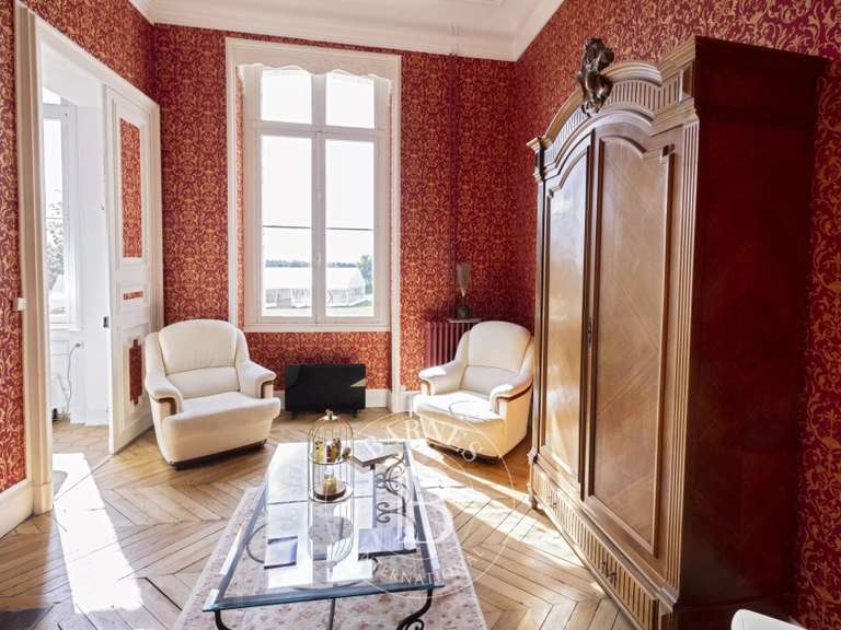 Château Montluçon - 11 chambres - 1390m²