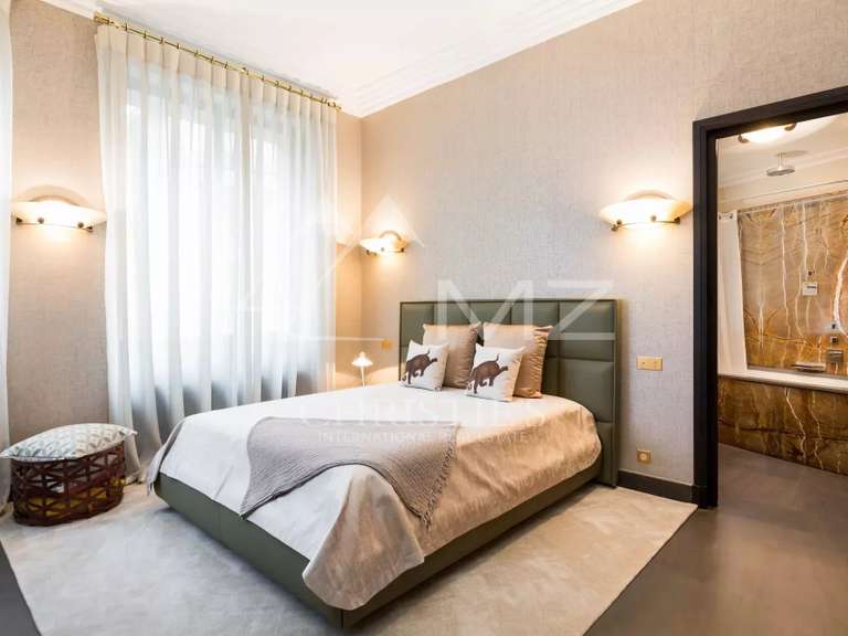 Appartement Paris 16e - 4 chambres - 438m²