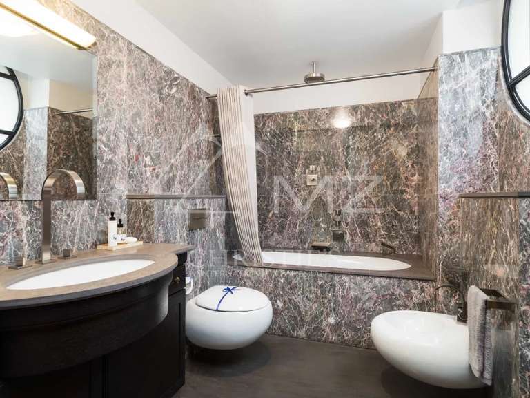 Appartement Paris 16e - 4 chambres - 438m²