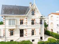 Vente maison 9 pièces