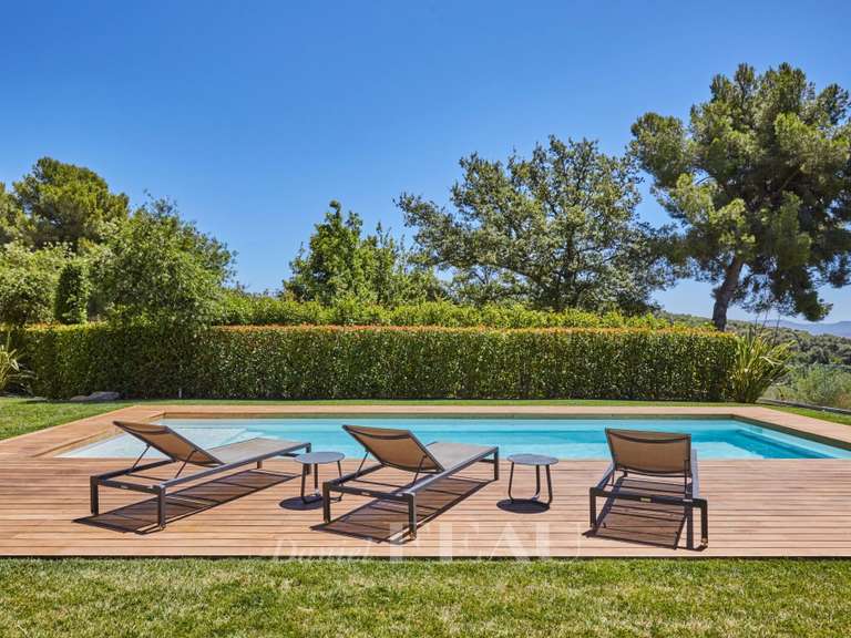 Maison Aix-en-Provence - 4 chambres - 220m²