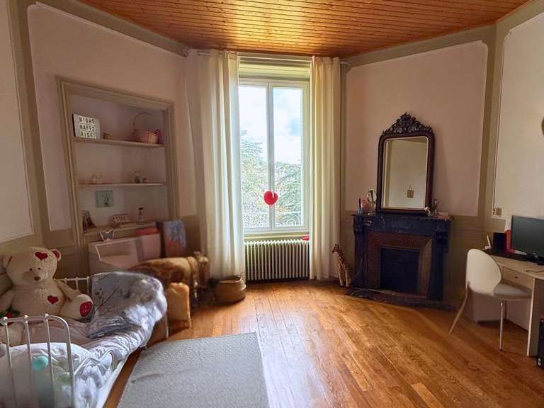 Château Saint-Julien-Molin-Molette - 7 chambres - 595m²