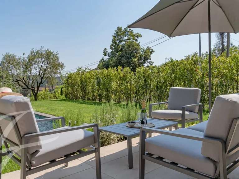 Villa Valbonne - 4 bedrooms - 176m²