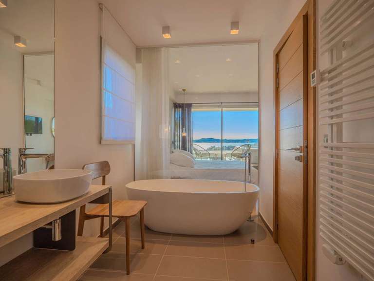 Villa with Sea view Sainte-Maxime - 4 bedrooms - 140m²