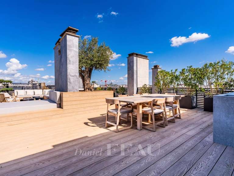 Appartement Paris 7e - 2 chambres - 115m²