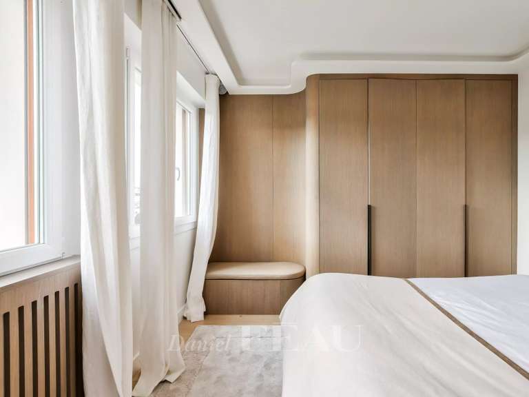Appartement Paris 7e - 2 chambres - 115m²