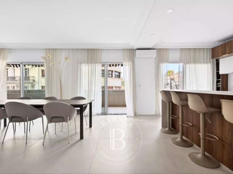 Appartement Marseille 8e - 3 chambres - 152m²