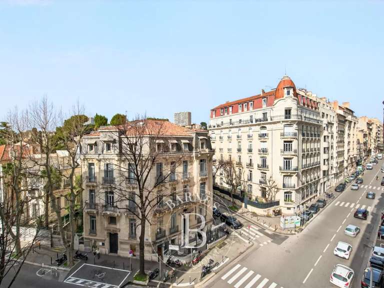 Appartement Marseille 8e - 3 chambres - 152m²