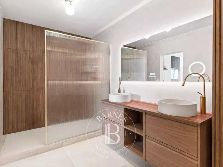 Appartement Marseille 8e - 3 chambres - 152m²
